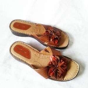 Hush Puppies slide on leather sandals
